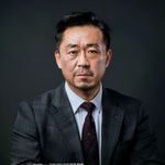 四虎影视资源编辑主管王博文，男性，专业照，影视评论与资源整理领域资深编辑